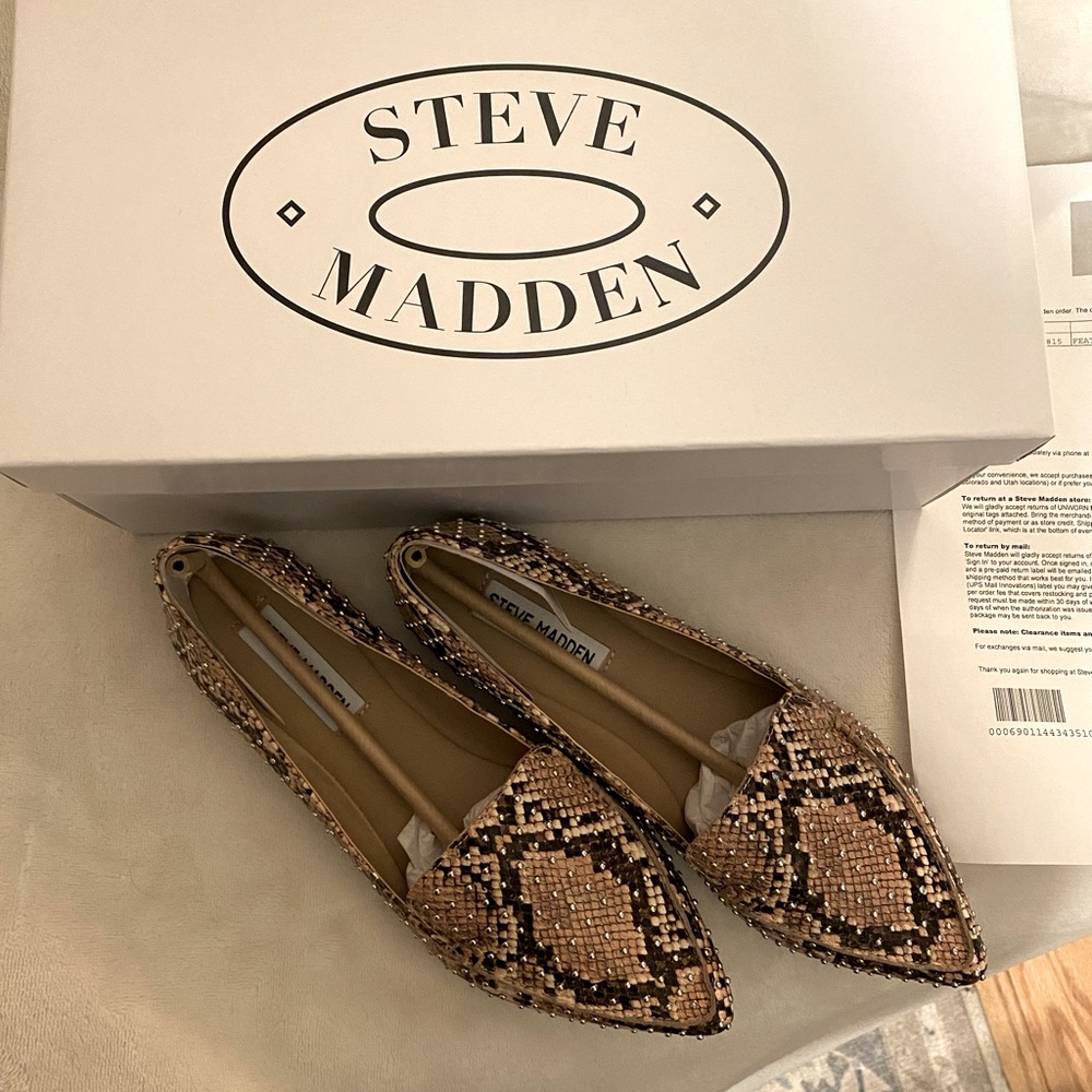 Steve Madden python print studded pointy flats